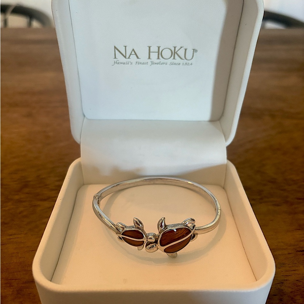 Na Hoku Koa Wood Inlay Silver Bangle Bracelet